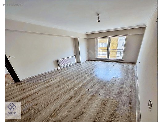 BEYLİKDÜZÜ SAHİL MAHALLESİNDE ÖNÜ FULL AÇIK 2+1 ARA KAT DAİRE