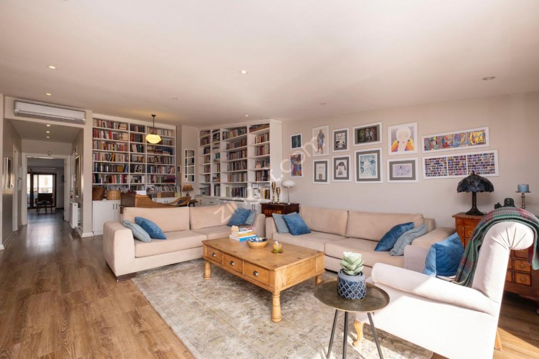 PANGALTI BAYSUNGUR SOKAK'DA ÇOK ÖZEL TASARIMLI ÇATI DUBLEKSİ